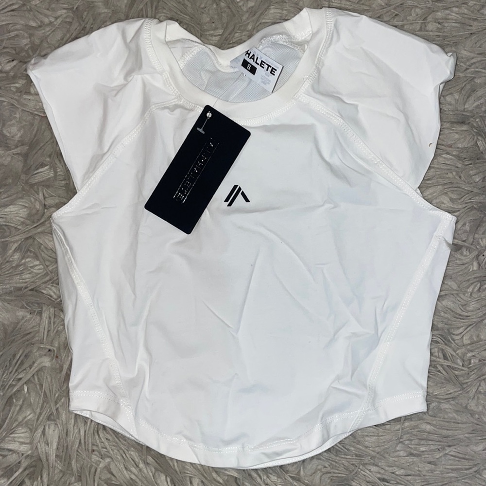 Alphalete shirt